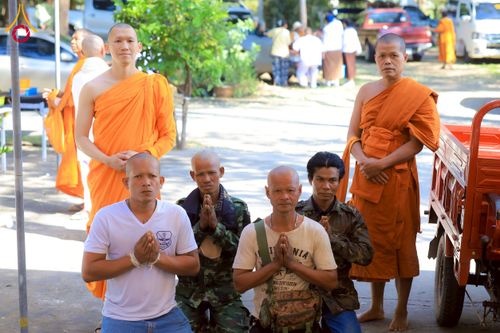 ภาพ No.275936:วันที่ 26-30 พฤศจิกายน พ.ศ. 2568 ทีมพระพี่เลี้ยงตั้งรับ รายงานตัวโครงการบวชบูชาธรรมมหาปูชนียาจารย์ ณ ศูนย์ปฏิบัติธรรมบุรีรัมย์