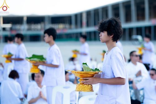 ภาพ No.132631:พิธีปลงผมยุวธรรมทายาท รุ่นที่ 32 มัชฌิมธรรมทายาท รุ่นที่ 28 ณ ลานธรรม วัดพระธรรมกาย วันเสาร์ที่ 30 มีนาคม พ.ศ. 2567