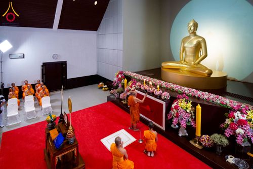 ภาพ No.231227:วันพฤหัสบดีที่ 3 กรกฏาคม พ.ศ. 2568 พิธีมุทิตาสักการะพระภิกษุนาคหลวง พระมหาพนาวัฒน์ ธมฺมนฺตคามี (จันทร์เผือก) เปรียญธรรม ๙ ประโยค ณ วัดพระธรรมกาย ปทุมธานี