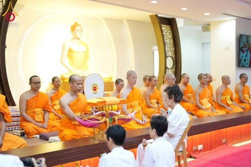 ภาพ No.183784:พิธีทอดกฐิน วัดพระธรรมกายไทเป ประเทศไต้หวัน  บูชาธรรม 80 ปี หลวงพ่อธัมมชโย โดยคณะศิษยานุศิษย์วัดพระธรรมกาย วันที่ 10 พฤศจิกายน พ.ศ. 2567