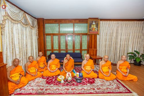 ภาพ No.84953:พิธีทำสามีจิกรรมและรับฟังโอวาท จากพระผู้ใหญ่ พระมหาเถระ พระสังฆาธิการ เนื่องในเทศกาลเข้าพรรษา ของคณะสงฆ์วัดพระธรรมกาย นำโดยหลวงพ่อทัตตชีโว วันที่ 3 สิงหาคม พ.ศ. 2566