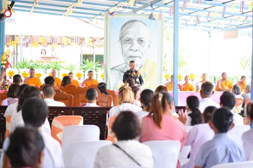 ภาพ No.104648:ทอดผ้าป่าสามัคคี เพื่อสมทบทุนสร้างหอฉัน ๑๑๓ ปี คุณยายอาจารย์มหารัตนอุบาสิกาจันทร์ขนนกยูง ครั้งที่ ๗ ในวันอาทิตย์ ที่ ๒๘ เมษายน พ.ศ. ๒๕๖๗ ณ ศูนย์การศึกษาจอมบึง ต.รางบัว อ.จอมบึง จ.ราชบุรี