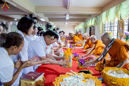 ภาพ No.275502:วันที่ 5 พฤศจิกายน พ.ศ. 2568 พิธีทอดกฐินสามัคคีทั่วไทย ณ วัดเขาแก้ว อ.โพธิ์ทอง จ.อ่างทอง โดยคณะศิษยานุศิษย์ บูชาธรรม 81 ปี หลวงพ่อธัมมชโย