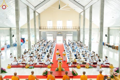 ภาพ No.86031:งานบุญครบรอบ 12 ปี ณ ศูนย์อบรมเยาวชนนครปฐม วันเสาร์ ที่ 19 สิงหาคม พ.ศ. 2566 พิธีทอดผ้าป่าบำรุงศูนย์ และพิธีเจริญพระพุทธมนต์ ฉลองหอฉันคุณยายฯ ประธานสงฆ์  พระมหาคมสัน  ธมฺมาสนฺโน ประธานบุญพิธี กัลฯสุนทรินทร์  จันทนา และคณะเจ้าภาพจังหวัดนครปฐม