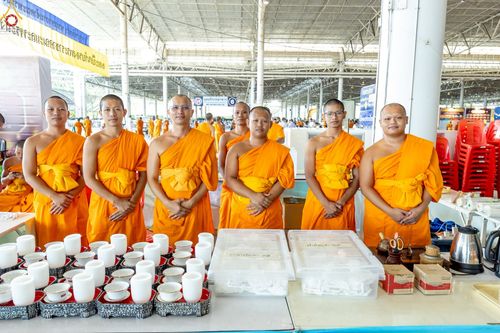 ภาพ No.238267:วันอาทิตย์ที่ 3 สิงหาคม พ.ศ. 2568 ภาพเจ้าหน้าที่ทุกสถานะ ปฏิบัติหน้าที่ ในงานวันสมาธิโลก วัดพระธรรมกาย