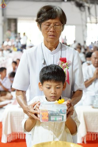 ภาพ No.228123:วันอาทิตย์ที่ 8 มิถุนายน พ.ศ. 2568 พิธีตักบาตรพระ 500 รูป ปีที่ 10 ณ ธุดงคสถานล้านนา อำเภอสันทราย จังหวัดเชียงใหม่