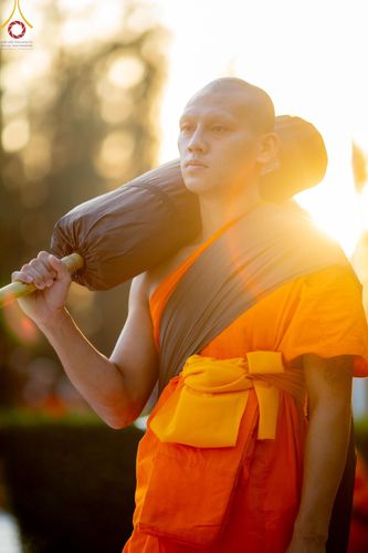 ภาพ No.186907:พระธรรมยาตราปฏิบัติธรรม และถ่ายภาพหมู่ประวัติศาสตร์ ปีที่ 13 ณ ลานทิศตะวันออก มหาวิหารพระมงคลเทพมุนี วัดพระธรรมกาย จ.ปทุมธานี วันเสาร์ที่ 28 ธันวาคม พ.ศ. 2567