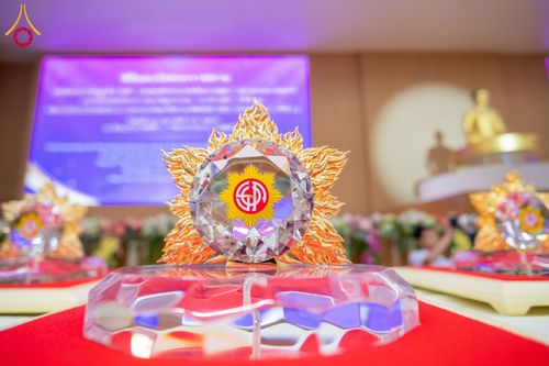 ภาพ No.207514:พิธีมอบโล่พระราชทาน สมเด็จพระกนิษฐาธิราชเจ้า กรมสมเด็จพระรัตนราชสุดาฯ สยามบรมราชกุมารี และโล่เกียรติยศโครงการตอบปัญหาธรรมะ "ทางก้าวหน้า" ครั้งที่ 42 พิธีมอบโล่วัชรเกียรติยศ โครงการตอบปัญหาศีลธรรมเพื่อสันติภาพโลก (WORLD-PEC) ครั้งที่ 18 วันที่ 12 ก.พ. 2568