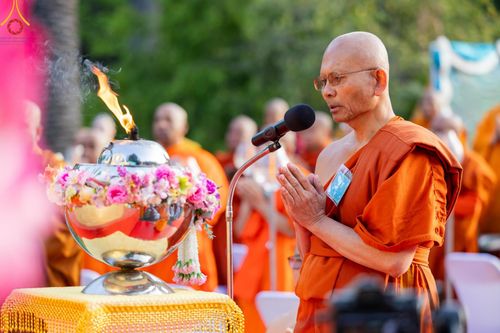 ภาพ No.138237:วิสาขบูชานานาชาติ วัดพระธรรมกายแคลิฟอร์เนีย ประเทศสหรัฐอเมริกา วันพุธที่ 22 พฤษภาคม พ.ศ. 2567
