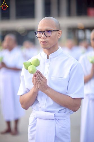 ภาพ No.216933:วันเสาร์ที่ 12 เมษายน พ.ศ. 2568 พิธีเวียนประทักษิณรอบพระมหาธรรมกายเจดีย์  พิธีวันทาเจดีย์ พิธีขอขมาและมอบผ้าไตร ในโครงการอุปสมบทหมู่ บูชาธรรมหลวงพ่อธัมมชโย, โครงการธรรมทายาท ระดับอุดมศึกษา รุ่นที่ 52 ,  โครงการบวชพระนานาชาติ AEC & WAB CEO รุ่นที่ 4 , ณ ว