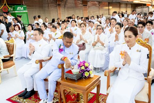 ภาพ No.311191:วันเสาร์ที่ 28 กุมภาพันธ์ พ.ศ. 2569 พิธีตักบาตรพระมหากุศล 11,250 รูป เฉลิมฉลอง 1,250 ปีศรีธรรมราชเจดีย์ สู่มรดกโลก ณ ถนนราชดำเนิน บริเวณหน้าวัดพระมหาธาตุวรมหาวิหาร อ.เมือง จ.นครศรีธรรมราช