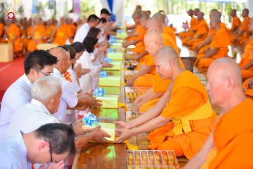 ภาพ No.327150:วันศุกร์ที่ 1 พฤษภาคม พ.ศ.2569 พิธีทอดผ้าป่า โปรยรัตนชาติ ตอกเสาเข็มมงคลต้นแรก สถาปนา “องค์พระเจดีย์เพื่อสร้างสันติภาพโลก” (แห่งแรกของภาคอีสาน) ณ ธุดงคสถานอำนาจเจริญ  อ.เมือง จ.อำนาจเจริญ