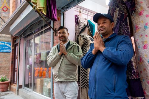 ภาพ No.317160:วันจันทร์ที่ 30 มีนาคม พ.ศ.2569 จาริกบิณฑบาตสยมภูนาทสู่พระราชวังหนุมานโดกา ประเทศเนปาล