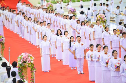 ภาพ No.286417:วันอาทิตย์ที่ 13 กรกฎาคม พ.ศ.2568 พิธีปฎิบัติธรรม และพิธีจุดเทียนใจ ไฟนิรันดร์ อนันตชัย ณ สภาธรรมกายสากล วัดพระธรรมกาย