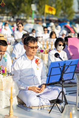 ภาพ No.302020:วันที่ 23 มกราคม พ.ศ. 2569 พิธีจุดประทีปธรรมถวายเป็นพุทธบูชา และบูชาธรรมมหาปูชนียาจารย์  ณ อนุสรณ์สถานลำดับที่ 5 สถานที่เผยแผ่วิชชาธรรมกายครั้งแรก อนุสรณ์สถานบางปลา วัดบางปลา อำเภอบางเลน จังหวัดนครปฐม ในโครงการธรรมยาตรา กตัญญูบูชา มหาปูชนียาจารย์ พระมงคล