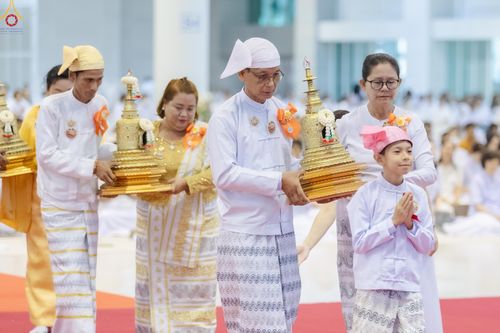 ภาพ No.327767:วันที่ 3 พฤษภาคม พ.ศ.2569 พิธีรับมอบพระบรมสารีริกธาตุ จากสาธารณรัฐแห่งสหภาพเมียนมา ณ ห้องแก้วสารพัดนึก วัดพระธรรมกาย
