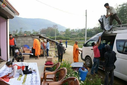 ภาพ No.17132:มูลนิธิธรรมกายช่วยเหลือผู้ประสบภัยแผ่นดินไหวที่ประเทศเนปาล