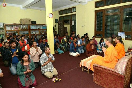 ภาพ No.17141:มูลนิธิธรรมกายช่วยเหลือผู้ประสบภัยแผ่นดินไหวที่ประเทศเนปาล