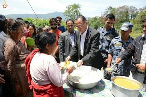 ภาพ No.17150:มูลนิธิธรรมกายช่วยเหลือผู้ประสบภัยแผ่นดินไหวที่ประเทศเนปาล