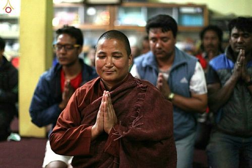 ภาพ No.17189:มูลนิธิธรรมกายช่วยเหลือผู้ประสบภัยแผ่นดินไหวที่ประเทศเนปาล