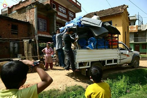 ภาพ No.17233:มูลนิธิธรรมกายช่วยเหลือผู้ประสบภัยแผ่นดินไหวที่ประเทศเนปาล