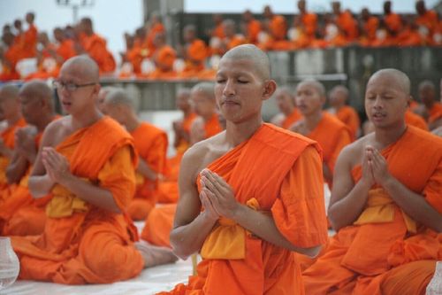 ภาพ No.11479:ประมวลภาพพิธีอัญเชิญพระบรมธาตุประดิษฐาน ณ ปทุมรัตน์ธรรมเจดีย์ พุทธอุทยานนานาชาติ จ.หนองคาย