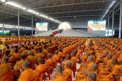 ภาพ No.9384:พิธีเจริญพระพุทธมนต์เพื่อถวายเป็นพระราชกุศล แด่พระบาทสมเด็จพระเจ้าอยู่หัว