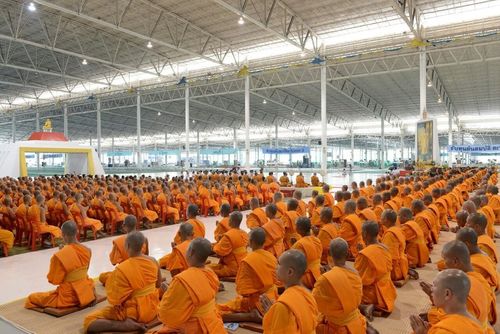 ภาพ No.9383:พิธีเจริญพระพุทธมนต์เพื่อถวายเป็นพระราชกุศล แด่พระบาทสมเด็จพระเจ้าอยู่หัว