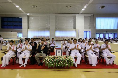 ภาพ No.8676: พิธีถวายรางวัลประกาศเกียรติคุณ Guinness World Records 2 รางวัล ณ วัดพระธรรมกาย