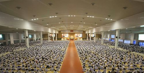 ภาพ No.8681: พิธีถวายรางวัลประกาศเกียรติคุณ Guinness World Records 2 รางวัล ณ วัดพระธรรมกาย