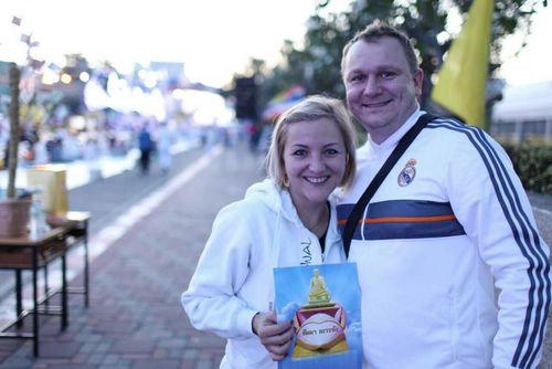 ภาพ No.9505:ประมวลภาพตักบาตรเมืองพัทยา พระ 2,600 รูป วันเสาร์ 21 ธันวาคม 2556