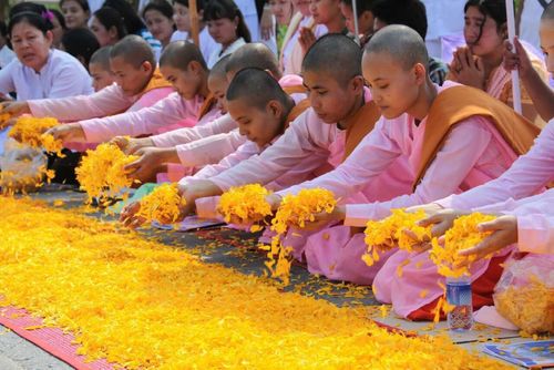 ภาพ No.9695:ประมวลภาพธุดงค์ธรรมชัย ปีที่ 3 วันที่ 5 มกราคม พ.ศ.2557