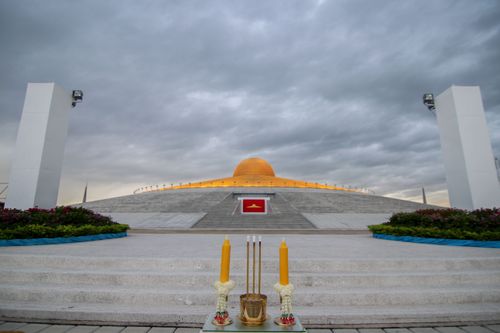 ภาพ No.37973:พิธีเวียนประทักษิณและวันทามหาธรรมกายเจดีย์