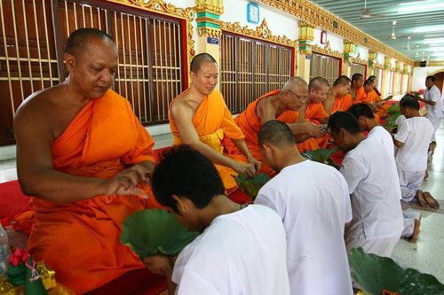 ประมวลภาพพิธีตัดปอยผมนาคธรรมทายาท รุ่นเข้าพรรษาทั่วไทย