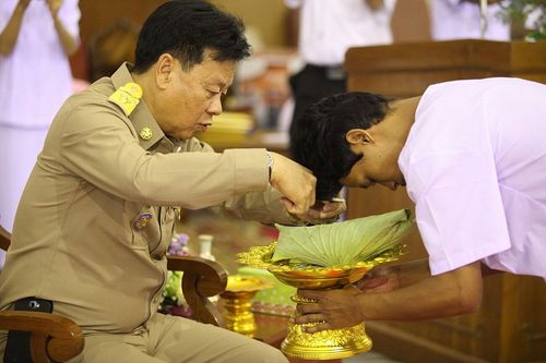 ภาพ No.8912:ประมวลภาพพิธีตัดปอยผมนาคธรรมทายาท รุ่นเข้าพรรษาทั่วไทย