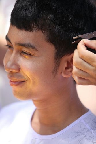 ภาพ No.8918:ประมวลภาพพิธีตัดปอยผมนาคธรรมทายาท รุ่นเข้าพรรษาทั่วไทย