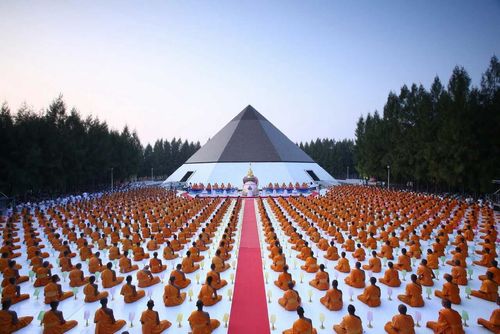 ภาพ No.9839:ประมวลภาพธุดงค์ธรรมชัย ปีที่ 3 วันที่  8 มกราคม พ.ศ.2557