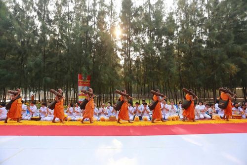 ภาพ No.9876:ประมวลภาพธุดงค์ธรรมชัย ปีที่ 3 วันที่ 9 มกราคม พ.ศ.2557