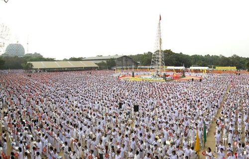 ภาพ No.10859:ประมวลภาพพิธีตอกเสาเข็มต้นแรกสร้างอาคารพระผู้ปราบมาร