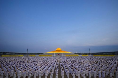 ประมวลภาพพิธีบรรพชาสามเณรในโครงการบวชพระ 1 แสนรูป ณ วัดพระธรรมกาย
