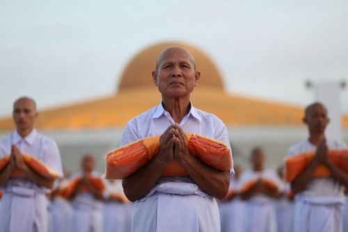 ภาพ No.8153:ประมวลภาพพิธีบรรพชาสามเณรในโครงการบวชพระ 1 แสนรูป ณ วัดพระธรรมกาย