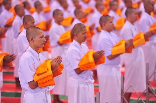 ภาพ No.8175:ประมวลภาพพิธีบรรพชาสามเณรในโครงการบวชพระ 1 แสนรูป ณ วัดพระธรรมกาย