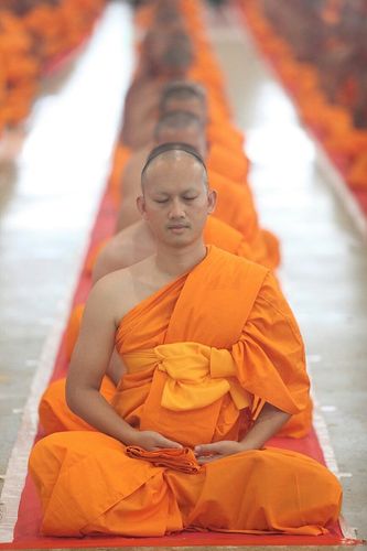 ภาพ No.8236:ประมวลภาพพิธีบรรพชาสามเณรในโครงการบวชพระ 1 แสนรูป ณ วัดพระธรรมกาย