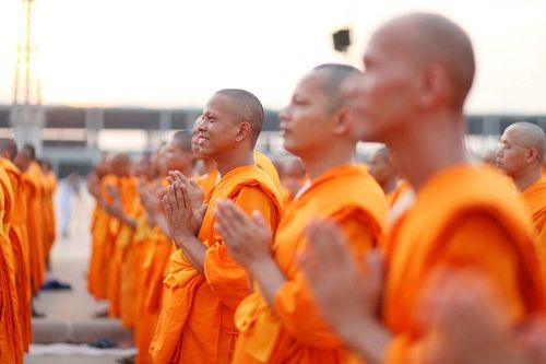 ภาพ No.8232:ประมวลภาพพิธีบรรพชาสามเณรในโครงการบวชพระ 1 แสนรูป ณ วัดพระธรรมกาย