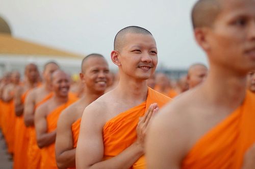 ภาพ No.8234:ประมวลภาพพิธีบรรพชาสามเณรในโครงการบวชพระ 1 แสนรูป ณ วัดพระธรรมกาย