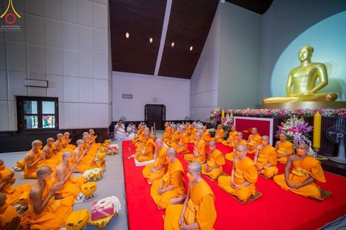 ประมวลภาพพิธีอุปสมบทอุทิศชีวิตสามเณรเปรียญธรรม 17 รูป ในวันวิสาขบูชา พ.ศ.  2565