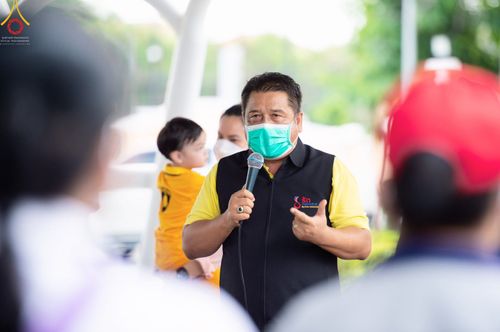 ภาพ No.45394:ประมวลภาพกิจกรรมเทศกิจจิตอาสาทำความสะอาดคูคลอง และพื้นที่สาธารณะ อบต.คลองสาม จ.ปทุมธานี