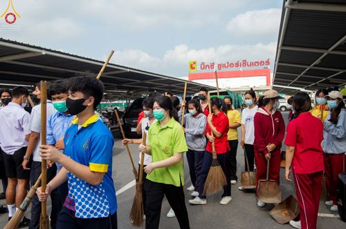 ภาพ No.45404:ประมวลภาพกิจกรรมเทศกิจจิตอาสาทำความสะอาดคูคลอง และพื้นที่สาธารณะ อบต.คลองสาม จ.ปทุมธานี