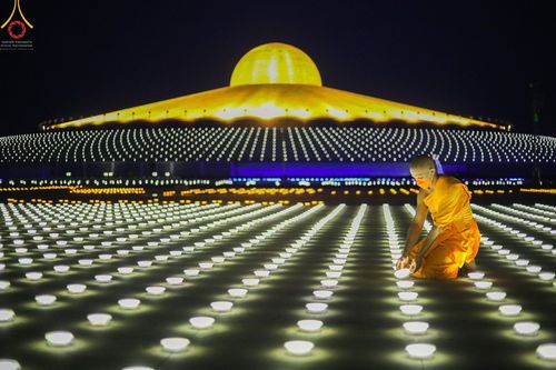 ภาพ No.47126:ประมวลภาพพิธีฉลองชัยสวดธรรมจักร ครบ 4,444,444,444 จบ