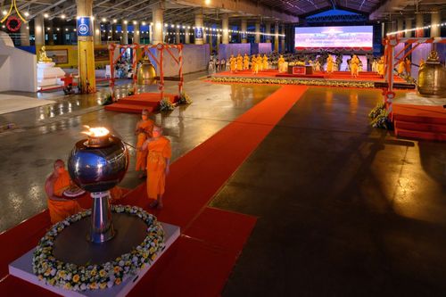 ภาพ No.47138:ประมวลภาพพิธีฉลองชัยสวดธรรมจักร ครบ 4,444,444,444 จบ